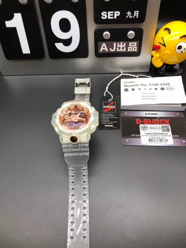 Hot selling GA-710 hand-raise light Casio G-SHOCK--classic shockproof dial design👍In stock and shipped immediately, 45-degree automatic hand-raise light function with strong visual impact🙈LCD liquid crystal display💡Stopwatch speed function accurate to 1/1000 second⌛Shockproof📣Anti-magnetic💥200 meters waterproof🏊48 city time📲Countdown⏳Alarm clock⏰Fully automatic calendar and other powerful functions📆