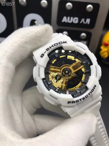 GA-110 Hand-raise Light Casio G-SHOCK--Classic shockproof dial design👍In stock and shipped immediately, 45-degree automatic hand-raise light function with strong visual impact🙈LCD liquid crystal display💡Stopwatch speed function accurate to 1/1000 second⌛Shockproof📣Anti-magnetic💥200 meters waterproof🏊48 city time📲Countdown⏳Alarm clock⏰Fully automatic calendar and other powerful functions