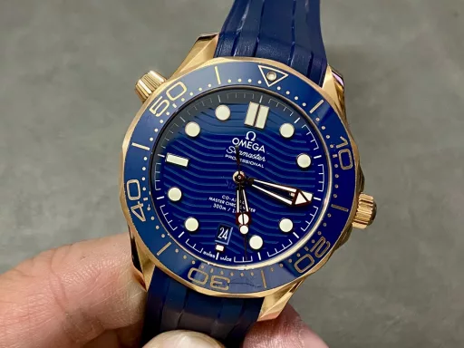 Vs Omega full rose gold Seamaster 300m 8801 movement 42mm
