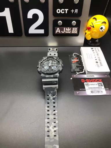 GA-110 Hand-raise Light Casio G-SHOCK--Classic shockproof dial design👍In stock and shipped immediately, 45-degree automatic hand-raise light function with strong visual impact🙈LCD liquid crystal display💡Stopwatch speed function accurate to 1/1000 second⌛Shockproof📣Anti-magnetic💥200 meters waterproof🏊48 city time📲Countdown⏳Alarm clock⏰Fully automatic calendar and other powerful functions