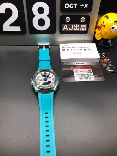 GST-400G hand-raise light Casio G-SHOCK--classic shockproof dial design👍In stock and shipped immediately, 45-degree automatic hand-raise light function with strong visual impact🙈LCD liquid crystal display💡Stopwatch speed function accurate to 1/1000 second⌛Shockproof📣Anti-magnetic💥200 meters waterproof🏊48 city time📲Countdown⏳Alarm clock⏰Fully automatic calendar and other powerful functions