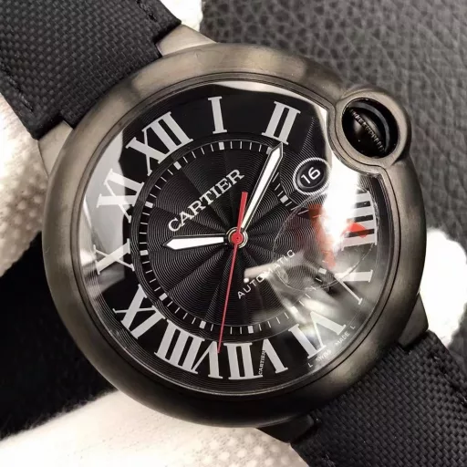 CARTIER Cartier | Collaborated with Bamford Watch Department to create a new blue balloon watch, the most mysterious black knight, warm and passionate, full of rock style! Men's watch 42mm sapphire glass concave and convex double fisheye, three-dimensional font, produced by v6 factory! Actual shot of shipment