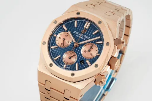 IPF new product is coming - Audemars Piguet 26331OR Royal Oak Multi-function Chronograph Mechanical Watch 41MM!Features: The case structure is consistent with the original authentic product, and the assembly method is consistent with the original, making the thickness thinner than before!The screw-in crown and the push-in chronograph button are consistent with the original, so it will not be fake at first glance! (Different from the market chronograph and reset buttons, which can only be pressed after the knob)1⃣️[Movement] 7750 modified original movement 6-digit small seconds The function is consistent with the original!2⃣️[Watch mirror] The mirror surface is the same as the original one. The sapphire glass mirror surface is placed at the same angle as the original, maintaining the same transparent brightness and consistent anti-glare effect!3⃣️[Case] ​​The case is made of stainless steel, using the original data to open the mold, top-level polishing, whether it is the texture or the texture, it is close to the original. After brushing and partial polishing, it flickers and shows a unique temperament of exquisiteness and toughness!4⃣️【Head grain】The most user-friendly loose head grain buffer ensures a better fit on the wrist and more comfortable to wear.5⃣️【Dial】Restores the exquisiteness of the authentic dial, the three-dimensional and neat 