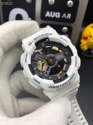 GA-110 Hand-raise Light Casio G-SHOCK--Classic shockproof dial design👍In stock and shipped immediately, 45-degree automatic hand-raise light function with strong visual impact🙈LCD liquid crystal display💡Stopwatch speed function accurate to 1/1000 second⌛Shockproof📣Anti-magnetic💥200 meters waterproof🏊48 city time📲Countdown⏳Alarm clock⏰Fully automatic calendar and other powerful functions