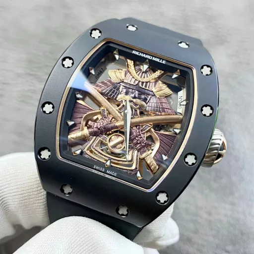 Richard Miller RM47 series, Black Warrior all-in-one real tourbillon Look carefully at the weight real tourbillon! Watchmaking technology Ceramic watch The polished toffee pointer is also the yin and yang pointer The six-character flywheel will turn! Waterproof treatment,