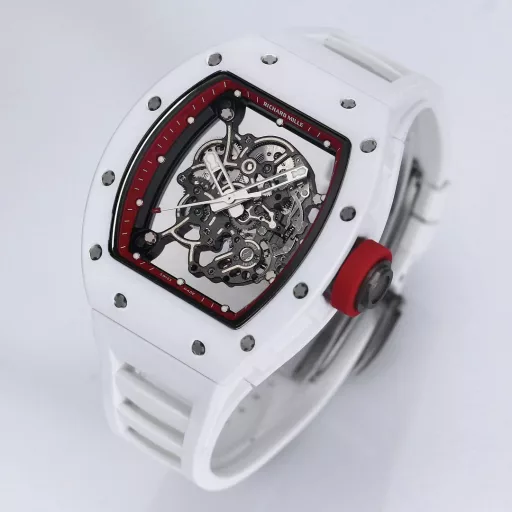BBR RM0551⃣️Case: The white ceramic case is the same as the original. The chamfer details of the case are reduced to be exactly the same as the original, the bottom cover is reduced to see the light, and only the glass sees the light. The details are also one of the most correct versions at present! Upgrade a few details and it looks more like the original.2⃣️Movement: Redevelop the original RMUL2 integrated movement, and the balance wheel of the double barrel movement is clearly visible and moves. Say goodbye to the fake splint movement at first glance!3⃣️Watch diameter: The size is the same as the original 49.90X42.70 mm, and the thickness is 13.5MM4⃣️Watch mirror material: sapphire crystal mirror double anti-glare effect.5⃣️Watch strap material: natural rubber watch strap!6⃣️Watch buckle: original latest version folding buckleRichard Mille not only has exquisite watchmaking craftsmanship and is loyal to the spirit of traditional watches, but also advocates breaking through existing rules and regulations, exploring new heights of watchmaking craftsmanship, and integrating new elements of the new century into traditional craftsmanship. Comfortable, shock-resistant, durable, accurate and lightweight watches have become a 