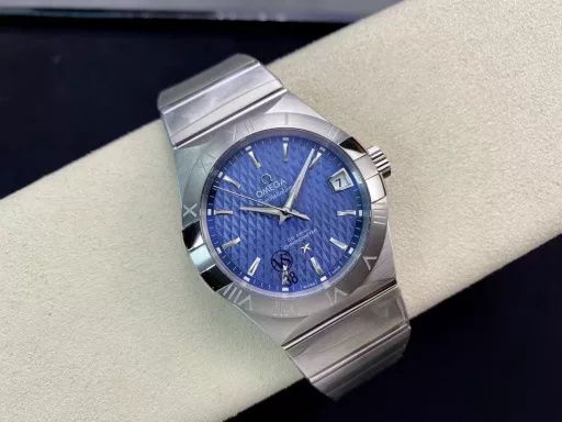 VS Omega Constellation is the essence of Omega. 38mm 8500 integrated movement, a very distinctive style that makes people feel more and more beautiful. Good-looking skins are all the same, but interesting ones are rare. VS Constellation is the version that is worth tasting, not exaggerated, and not falsely advertised.