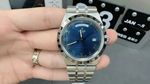 V7 Tudor Royal