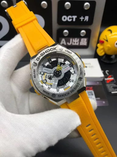 GST-400G hand-raise light Casio G-SHOCK--classic shockproof dial design👍In stock and shipped immediately, 45-degree automatic hand-raise light function with strong visual impact🙈LCD liquid crystal display💡Stopwatch speed function accurate to 1/1000 second⌛Shockproof📣Anti-magnetic💥200 meters waterproof🏊48 city time📲Countdown⏳Alarm clock⏰Fully automatic calendar and other powerful functions
