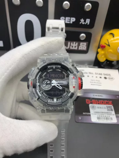 GA-400 hand-raise light Casio G-SHOCK--classic shockproof dial design👍In stock and shipped immediately, 45-degree automatic hand-raise light function with strong visual impact🙈LCD liquid crystal display💡Stopwatch speed function accurate to 1/1000 second⌛Shockproof📣Anti-magnetic💥200 meters waterproof🏊48 city time📲Countdown⏳Alarm clock⏰Fully automatic calendar and other powerful functions