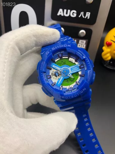 GA-110 Hand-raise Light Casio G-SHOCK--Classic shockproof dial design👍In stock and shipped immediately, 45-degree automatic hand-raise light function with strong visual impact🙈LCD liquid crystal display💡Stopwatch speed function accurate to 1/1000 second⌛Shockproof📣Anti-magnetic💥200 meters waterproof🏊48 city time📲Countdown⏳Alarm clock⏰Fully automatic calendar and other powerful functions