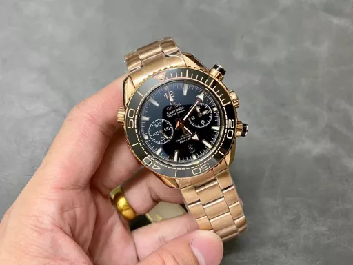 Omega Speedmaster Racing Chronograph 44.25mm Master Chronometer ChronographModel: 329.32.44.51.01.001In 1957, Omega launched the [Speedmaster Speedmaster Series] designed specifically for racing sports. This design is also known as the 