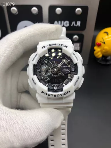 GA-110 Hand-raise Light Casio G-SHOCK--Classic shockproof dial design👍In stock and shipped immediately, 45-degree automatic hand-raise light function with strong visual impact🙈LCD liquid crystal display💡Stopwatch speed function accurate to 1/1000 second⌛Shockproof📣Anti-magnetic💥200 meters waterproof🏊48 city time📲Countdown⏳Alarm clock⏰Fully automatic calendar and other powerful functions