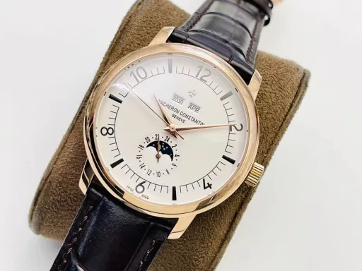 The highest version on the market, Vacheron Constantin Historical Masterpiece Series 3100V/000R_B422 Perpetual Calendar Multi-Function Watch!1⃣️Equipped with the same movement as the original, the balance wheel is exactly the same as the original, and all functions can be used normally.2⃣️Improved the curvature of the four corners of the case, the dial color curvature is more consistent, the 12 scales are polished more delicately, and the overall look is closer to the counter!3⃣️Paired with Italian cowhide to make the wrist more comfortable!TWS Factory boutique replica, please appreciate your appreciation