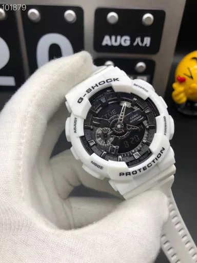 GA-110 Hand-raise Light Casio G-SHOCK--Classic shockproof dial design👍In stock and shipped immediately, 45-degree automatic hand-raise light function with strong visual impact🙈LCD liquid crystal display💡Stopwatch speed function accurate to 1/1000 second⌛Shockproof📣Anti-magnetic💥200 meters waterproof🏊48 city time📲Countdown⏳Alarm clock⏰Fully automatic calendar and other powerful functions