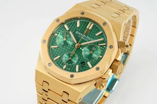 IPF new product is coming - Audemars Piguet 26331OR Royal Oak Multi-function Chronograph Mechanical Watch 41MM!Features: The case structure is consistent with the original authentic product, and the assembly method is consistent with the original, making the thickness thinner than before!The screw-in crown and the push-in chronograph button are consistent with the original, so it will not be fake at first glance! (Different from the market chronograph and reset buttons, which can only be pressed after the knob)1⃣️[Movement] 7750 modified original movement 6-digit small seconds The function is consistent with the original!2⃣️[Watch mirror] The mirror surface is the same as the original one. The sapphire glass mirror surface is placed at the same angle as the original, maintaining the same transparent brightness and consistent anti-glare effect!3⃣️[Case] ​​The case is made of stainless steel, using the original data to open the mold, top-level polishing, whether it is the texture or the texture, it is close to the original. After brushing and partial polishing, it flickers and shows a unique temperament of exquisiteness and toughness!4⃣️【Head grain】The most user-friendly loose head grain buffer ensures a better fit on the wrist and more comfortable to wear.5⃣️【Dial】Restores the exquisiteness of the authentic dial, the three-dimensional and neat 