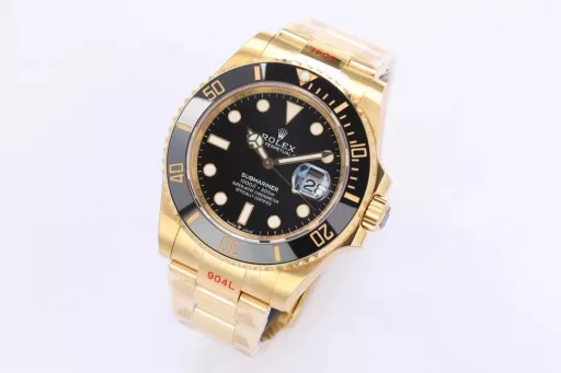 EW Rolex Submariner 41 series (original mold, size and thickness match the original)1⃣️Equipped with Rolex's new blue balance spring 3235 movement;2⃣️The same thickness as the original 12.5mm: watch diameter 41mm; ceramic bezel; sapphire crystal watch mirror;3⃣️Solid center axis; polished letter pins; top Swiss ice blue luminous, consistent with Rolex original luminous;4⃣️Highly transparent sapphire glass;5⃣️Top workmanship, each strap fits perfectly with the lugs, giving the highest comfort to the wrist;6⃣️18K gold ceramic letter bezel, durable and non-fading; (the manufacturer promises free replacement if it fades)Every extreme detail is the sincerity of EW factory's ingenuity!