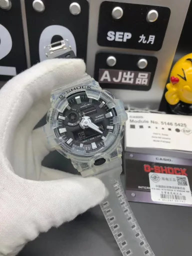 Hot selling GA-710 hand-raise light Casio G-SHOCK--classic shockproof dial design👍In stock and shipped immediately, 45-degree automatic hand-raise light function with strong visual impact🙈LCD liquid crystal display💡Stopwatch speed function accurate to 1/1000 second⌛Shockproof📣Anti-magnetic💥200 meters waterproof🏊48 city time📲Countdown⏳Alarm clock⏰Fully automatic calendar and other powerful functions📆