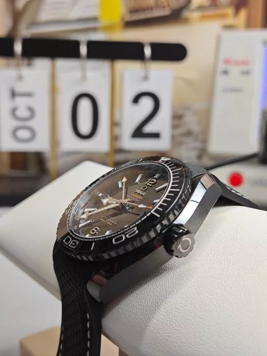 VS Omega Seamaster Deep Sea Black
