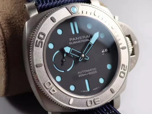 VS new model released: PAM985-47mm, Panerai's 2019 masterpiece: internal floating logo, three-dimensional digital bezel, sandwich dial, PET resin fiber cloth strap, perfect combination of new and old iconic elements, breaking through itself. Thinner thickness, resin fiber strap, comfortable to wear and not bulky. Worth having, highly recommended