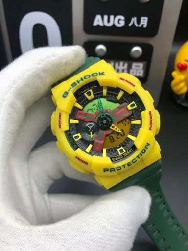 GA-110 Hand-raise Light Casio G-SHOCK--Classic shockproof dial design👍In stock and shipped immediately, 45-degree automatic hand-raise light function with strong visual impact🙈LCD liquid crystal display💡Stopwatch speed function accurate to 1/1000 second⌛Shockproof📣Anti-magnetic💥200 meters waterproof🏊48 city time📲Countdown⏳Alarm clock⏰Fully automatic calendar and other powerful functions