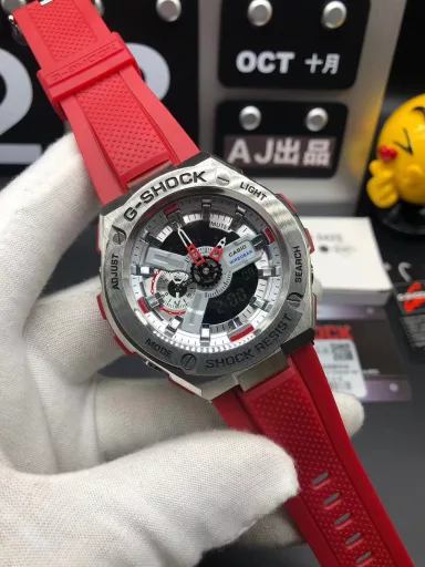 GST-400G hand-raise light Casio G-SHOCK--classic shockproof dial design👍In stock and shipped immediately, 45-degree automatic hand-raise light function with strong visual impact🙈LCD liquid crystal display💡Stopwatch speed function accurate to 1/1000 second⌛Shockproof📣Anti-magnetic💥200 meters waterproof🏊48 city time📲Countdown⏳Alarm clock⏰Fully automatic calendar and other powerful functions