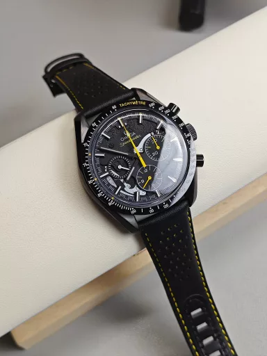 tw Omega Speedmaster Dark Side of the Moon Apollo 8