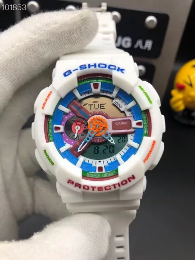 GA-110 Hand-raise Light Casio G-SHOCK--Classic shockproof dial design👍In stock and shipped immediately, 45-degree automatic hand-raise light function with strong visual impact🙈LCD liquid crystal display💡Stopwatch speed function accurate to 1/1000 second⌛Shockproof📣Anti-magnetic💥200 meters waterproof🏊48 city time📲Countdown⏳Alarm clock⏰Fully automatic calendar and other powerful functions