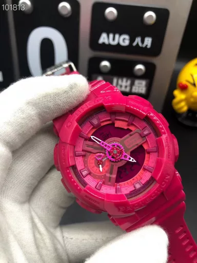 GA-110 Hand-raise Light Casio G-SHOCK--Classic shockproof dial design👍In stock and shipped immediately, 45-degree automatic hand-raise light function with strong visual impact🙈LCD liquid crystal display💡Stopwatch speed function accurate to 1/1000 second⌛Shockproof📣Anti-magnetic💥200 meters waterproof🏊48 city time📲Countdown⏳Alarm clock⏰Fully automatic calendar and other powerful functions