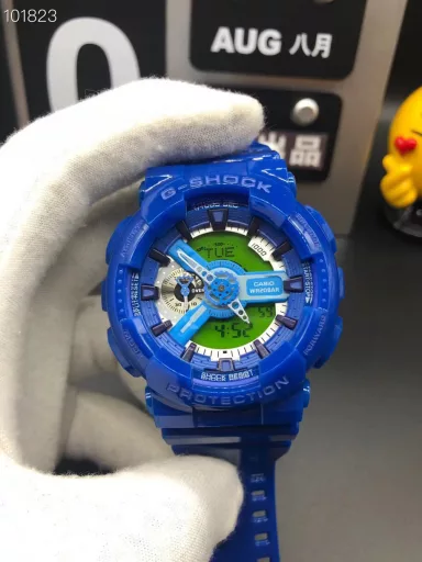 GA-110 Hand-raise Light Casio G-SHOCK--Classic shockproof dial design👍In stock and shipped immediately, 45-degree automatic hand-raise light function with strong visual impact🙈LCD liquid crystal display💡Stopwatch speed function accurate to 1/1000 second⌛Shockproof📣Anti-magnetic💥200 meters waterproof🏊48 city time📲Countdown⏳Alarm clock⏰Fully automatic calendar and other powerful functions