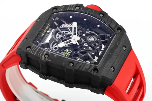 ZF.Factory once again amazed the watch industry and officially opened a new milestone for RM35-02!1) Case: The watch is made of high-tech TPT [quartz fiber] material, with a size of 49.94*44.5MM and a thickness of no more than 45μm. The silica fiber layer is interwoven with special resin fibers through a special automated control system. The fibers between the layers are interwoven at a 45-degree angle. After being heated to 120 degrees Celsius in a three-stage high-temperature flame furnace, they are sent to ProArt for processing and molding. Natural quartz fiber is white, light in texture, and has super impact resistance, non-allergic and UV resistance.2) Movement: Equipped with the newly developed Calibre RMAL1 integrated movement, the movement base and bridge are made of grade 5 titanium alloy sandblasting process, and are treated with PVD/Titaly to ensure maximum rigidity and smooth surface. The unique variable geometry balance wheel can speed up or slow down the winding by adjusting the position of six different wings. The inertial balance wheel oscillates at a frequency of 28800VPH and is equipped with a double barrel system to ensure greater and more stable torque. It also provides a 55-hour power reserve.More importantly, the newly released RMAL1 integrated movement of ZF is the only one in the market that uses real white gemstones on the upper and lower parts of the balance wheel on an integrated base. It is genuine and affordable! This is also the biggest difference from the patch gemstones on the market (other manufacturers)! This is a huge leap forward in ZF's research and development!