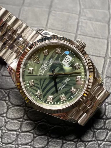 vs36 new green palm diamond engraved diaryDandong 3235 movement, kinetic energy 70 hours ➕