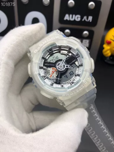GA-110 Hand-raise Light Casio G-SHOCK--Classic shockproof dial design👍In stock and shipped immediately, 45-degree automatic hand-raise light function with strong visual impact🙈LCD liquid crystal display💡Stopwatch speed function accurate to 1/1000 second⌛Shockproof📣Anti-magnetic💥200 meters waterproof🏊48 city time📲Countdown⏳Alarm clock⏰Fully automatic calendar and other powerful functions