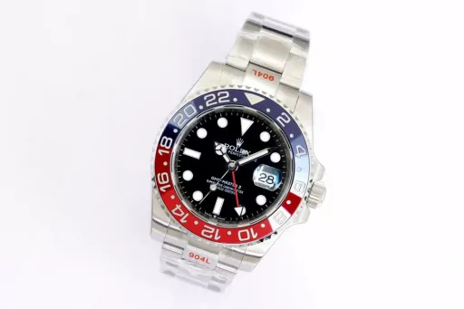 EW's most powerful Rolex Oyster Perpetual GMT-Master 40 series① Exclusively customized 3186 movement, can adjust the hour hand, can adjust the calendar by the hour hand, restore all the original functions, stable and reliable quality;② Bezel: high-tech integrated ceramic outer bezel, with platinum font; (upgraded red and blue bezel, the color is almost the same as the original)③ Case: the size and thickness are the same as the original, the thickness is only 12.5;④ Lettering: top Swiss ice blue luminous, polished letter nails, color matching;⑤ Glass: sapphire glass with 2.5 times magnifying glass effect, transparent glass;⑥ Steel strap: 904 stainless steel strap, each strap fits perfectly with the lugs, giving the wrist the highest comfort;EW products must be fine products, and every extreme detail is the sincerity of the EW factory's ingenuity development;