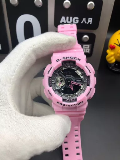 GA-110 Hand-raise Light Casio G-SHOCK--Classic shockproof dial design👍In stock and shipped immediately, 45-degree automatic hand-raise light function with strong visual impact🙈LCD liquid crystal display💡Stopwatch speed function accurate to 1/1000 second⌛Shockproof📣Anti-magnetic💥200 meters waterproof🏊48 city time📲Countdown⏳Alarm clock⏰Fully automatic calendar and other powerful functions