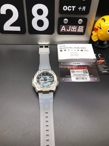 GST-400G hand-raise light Casio G-SHOCK--classic shockproof dial design👍In stock and shipped immediately, 45-degree automatic hand-raise light function with strong visual impact🙈LCD liquid crystal display💡Stopwatch speed function accurate to 1/1000 second⌛Shockproof📣Anti-magnetic💥200 meters waterproof🏊48 city time📲Countdown⏳Alarm clock⏰Fully automatic calendar and other powerful functions