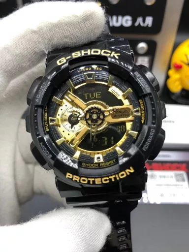 GA-110 Hand-raise Light Casio G-SHOCK--Classic shockproof dial design👍In stock and shipped immediately, 45-degree automatic hand-raise light function with strong visual impact🙈LCD liquid crystal display💡Stopwatch speed function accurate to 1/1000 second⌛Shockproof📣Anti-magnetic💥200 meters waterproof🏊48 city time📲Countdown⏳Alarm clock⏰Fully automatic calendar and other powerful functions