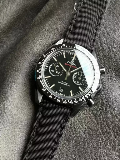 OM: Omega Speedmaster 311.92.44.51.01.003 (Dark Side of the Moon), ceramic case with coated nylon strap, black panda plate, zirconium oxide ceramic dial, decorated with eye-catching white 18K gold 