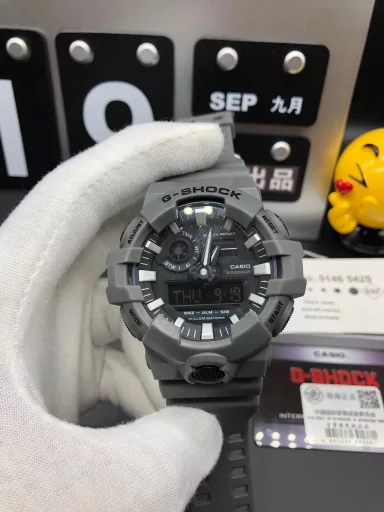 Hot selling GA-710 hand-raise light Casio G-SHOCK--classic shockproof dial design👍In stock and shipped immediately, 45-degree automatic hand-raise light function with strong visual impact🙈LCD liquid crystal display💡Stopwatch speed function accurate to 1/1000 second⌛Shockproof📣Anti-magnetic💥200 meters waterproof🏊48 city time📲Countdown⏳Alarm clock⏰Fully automatic calendar and other powerful functions