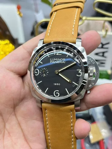 vs Panerai 127/47mm dial/manual movement 6497-2 with shock absorber and gooseneck screw