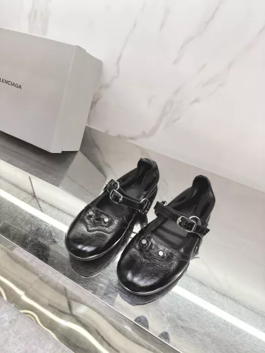 Balenciag*✨ new Mary Jane shoes for spring/summer 2025 💕What slippers to wear in summer 🤨 recommend you a good-looking and fashionable Mary Jane 😏 all kinds of leisure, featuring a comfortable ❗️ closed eyes into 🤩zp1:1 customized cowhide fabric, sheepskin inside, Italy 🇮🇹 imported leather outsole