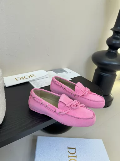 Dior Dior 25SS spring/summer new Miss Street loafersTaikoo Hui original purchase to develop the top version of the new layout to create a fashion classic single product Paris fashion Week the first weight of the big show to create a new product inspiration by D main designer cleverly combined in the perfect shoe type. With the brand buckle, more fashionable! The original is perfectly crafted