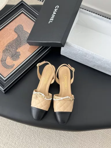 Chanel 25K Mary Jane Pearl chain hollow single shoes seriesHigh version of high quality, full color to do complete ~Welcome to push the upper leather inside leather outsole