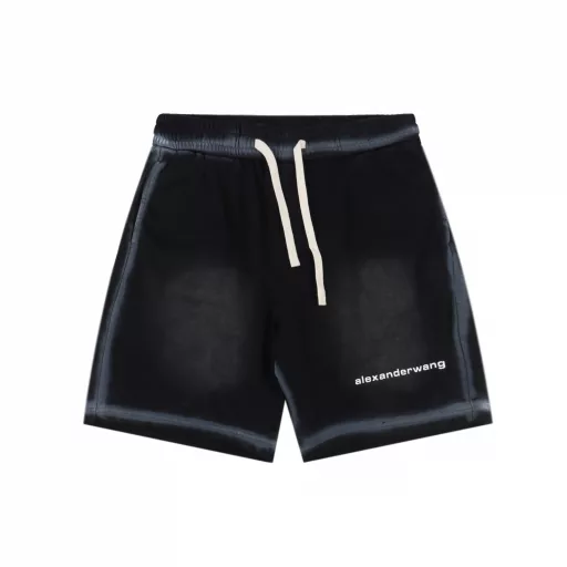 Alexander Wang washed printed shortsPurchased from the original domestic counter, woven 420g yarn, grey fabric wash feel, fabric surface, drape up to 380g, drawstrings are independently dyed, prints are screen printed with thermosetting ink, fabrics are dyed in the same vat, prints have no burrs, restore the same waistline, domestic double needle machine modified honing! Looks like a simple style, but there are many small details! 22 threads at the hem, the price is equivalent to two hoodies!