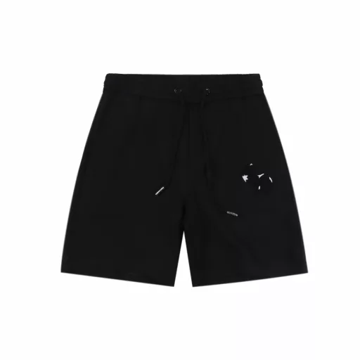 Chrome Hearts patchwork embroidered shortsOriginal purchase, fabric is 330g cotton, soft and comfortable, garment washing process, imported TAJIMA machine positioning embroidery, customized sterling silver arc buckle, pure hand stitching, customized accessories, large factory products are very demanding workmanship, comfortable and natural to wear, workmanship details compared to the counter, second kill market version