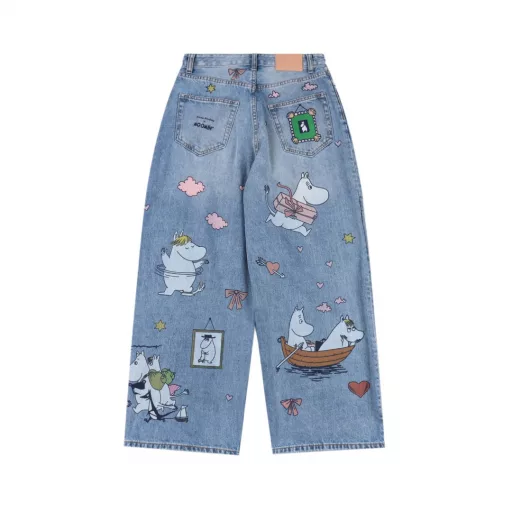 Acne Multi-Graffiti JeansAdd a pair of jeans full of childishness and creativity to your wardrobeThis pair of ACNE jeans is based on classic blue, covered with various cute cartoon patterns, from flying unicorns to puppies holding paintbrushes, each one is a unique work of art, showing your personality and childlike innocence.The jeans are made of comfortable denim fabric, durable and stylish, suitable for all body types, and can easily create a casual and fashionable style.Put on these jeans and make your every day full of childishness and joy