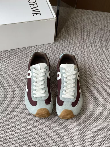 Loewe 25ss latest runway model Ballet Runner 2.0 couple model ballet casual sports shoes Dexun shoes nylon and cow leather sports shoes asymmetrical toe design, sock-like internal structure light rubber outsole extends to the toeFabric original custom imported first layer cowhideInner lining imported soft sheepskin + mesh liningSole original molded non-slip rubber material