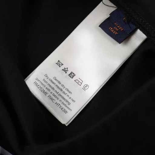 LOUIS VUITTON LV diamond-embellished knitted shortsOriginal purchase, custom-made ice-oxygen cotton blend 330g, high-temperature hot diamonds, imported embroidery, fabric fermentation washing, high-elastic elastic band, custom-made accessories, loose version