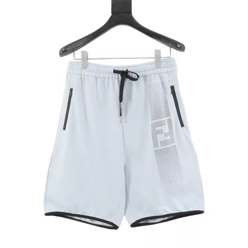 Fendi single-sided polka dot double F shorts are a brand-new aesthetic inspiration and fun design, and are channel-quality products. The overall design is more elegant and fashionable, and it is the hottest series this summer, and is sought after by countless celebrities and fashionistas. The neat details of the cutting process add color to the fun fashion! The neat and meticulous, fitted version structure is even more ingenious, and the upper body is not only recognizable but also youthful. A style with both extreme wearing meaning and dressing performance, with gorgeous color matching, the craftsmanship of this style must also be extremely extraordinary, and the comfort of the upper body is absolutely strong enough, which is also a manifestation of the essence of luxury! Soft and thin, the touch is extremely seductive, and the breathability is very strong. It is especially suitable for the needs of spring and summer, and it is a proper wearing enjoyment. The details and webbing craftsmanship are perfect, which makes it more advanced!