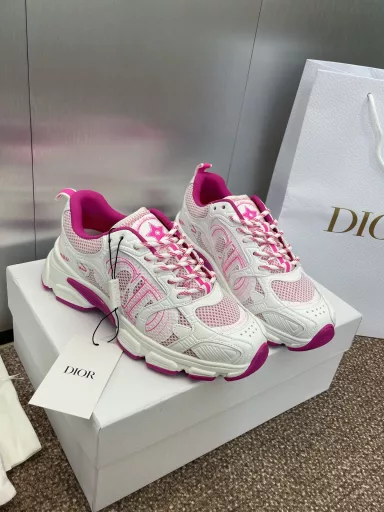 Dior 2024 Spring and Summer new model Chrono iconic fashion modern sports dad shoes CD letter logo lace-up color matching thick-soled running shoes Celebrity-style jelly-colored casual women's shoes Top high-end version on the marketMaterial: The upper is made of special technology with mesh fabric splicing metal cowhide + environmentally friendly breathable fabric lining + original mold TPU combination outsole